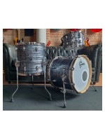 Gretsch Renown Maple Jazz Drumset in Silver Oyster Pearl