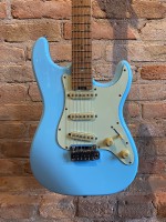 Schecter Traditional Route 66 Sugar Paper Blue
